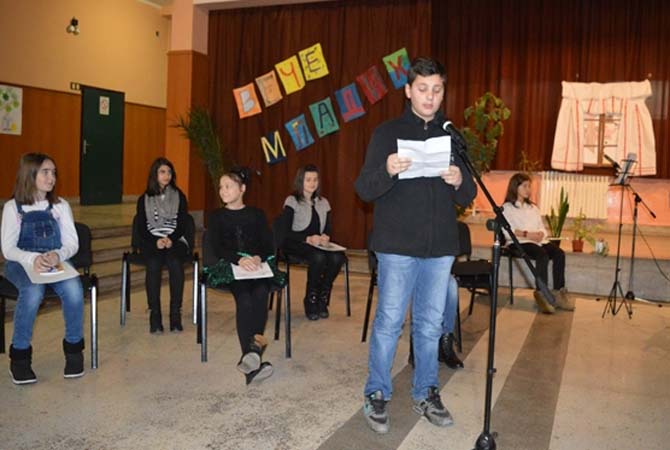 Ifjú költők bemutatkozása 2015. december 16. képek